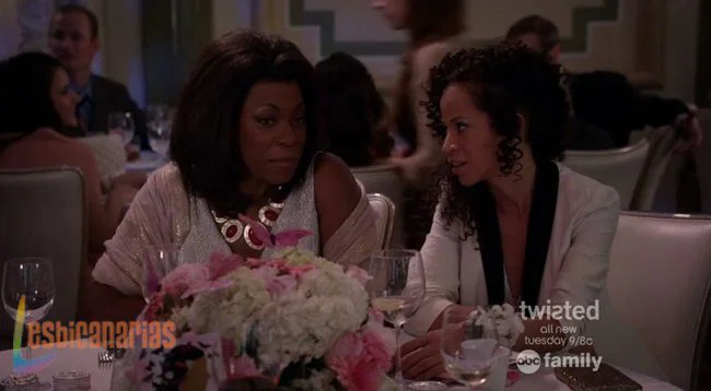 Lena hablando con su madre