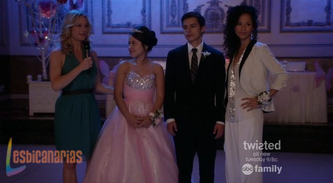 Lena y Stef dándo su discurso