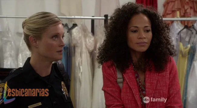 Stef y Lena pagando