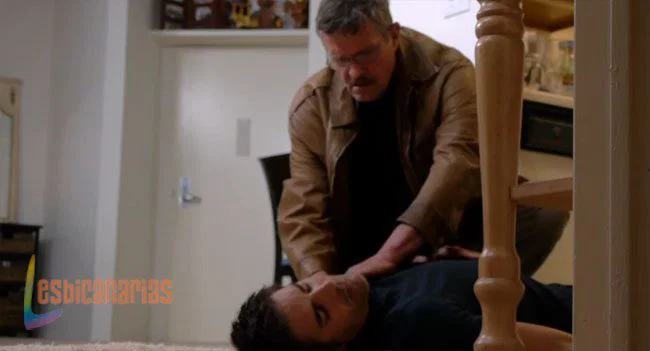 El Coronel encuentra a Owen