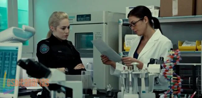 Gail y Holly Rookie Blue