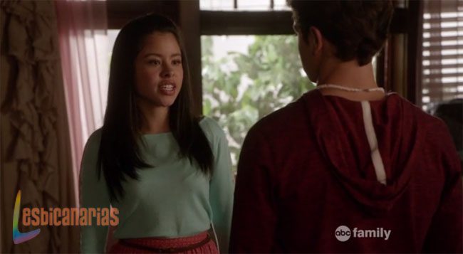 Mariana y Jesus peleando