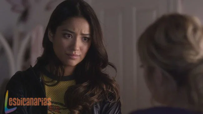 Pretty Little Liars 4x06-04