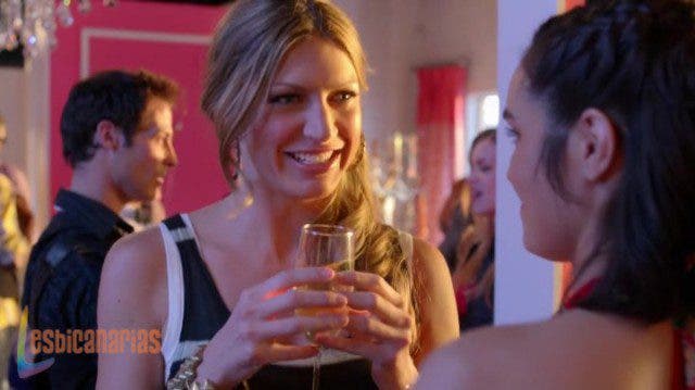 Lesbians, lesbians everywhere.