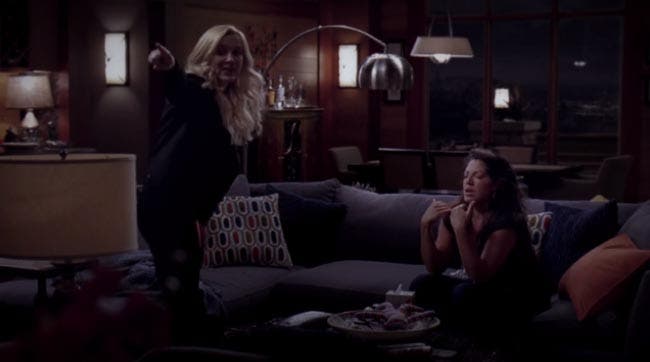 Callie y Arizona discutiendo