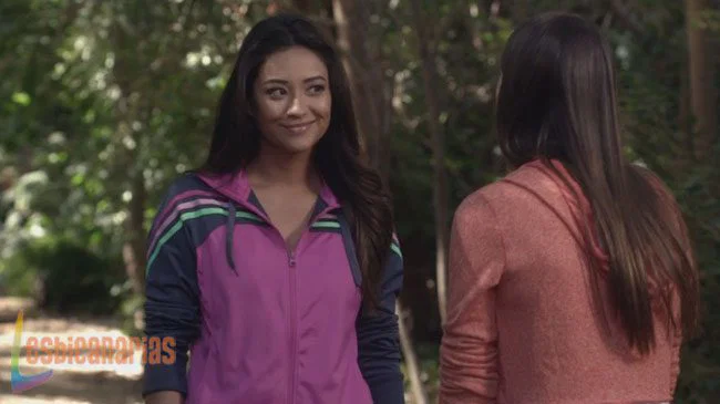 Pretty Little Liars 4x09-01