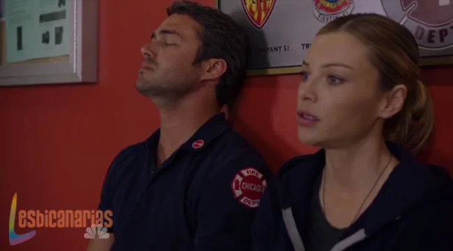 Shay consolando a Severide