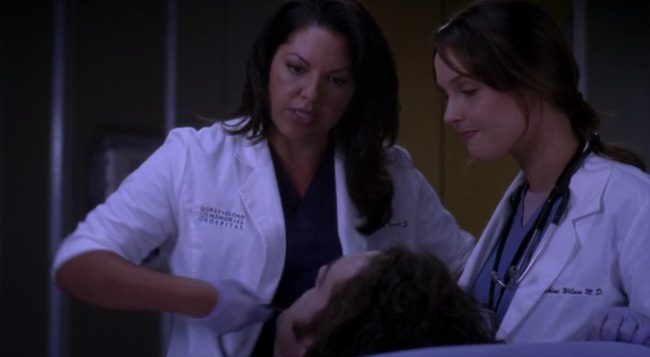 Callie viendo la infección de Travis