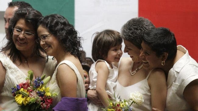 seguro social mexicano afiliará a parejas homosexuales