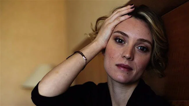 Evelyne Brochu Orphan Black