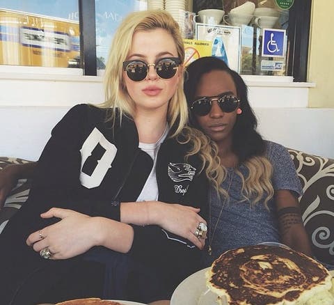 Ireland Baldwin y Angel Haze pareja l&eacute;sbica