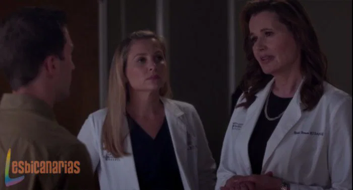 Arizona y Herman hablando con el padre