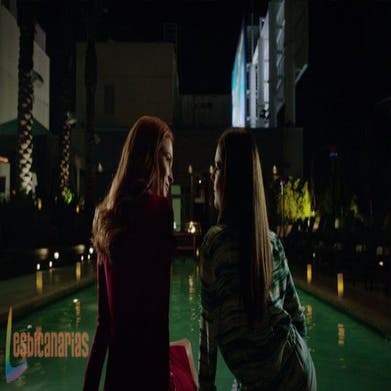 Luisa y Rose mirándose