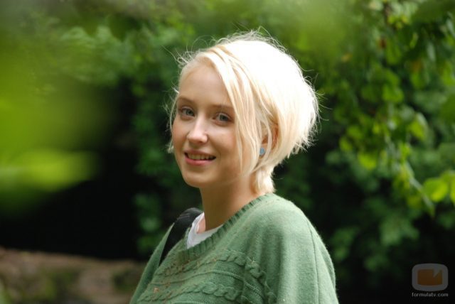 Naomi-skins-generation-2-3-4-35119542-930-622