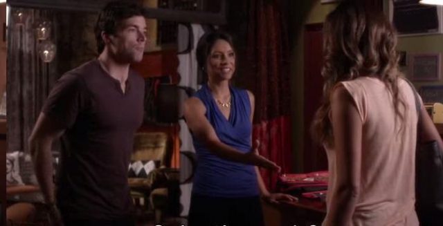 emily conoce a talia