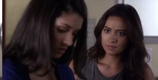 emily preocupada y talia.Vose
