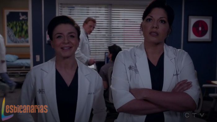 Callie-y-Amelia-debatiendo