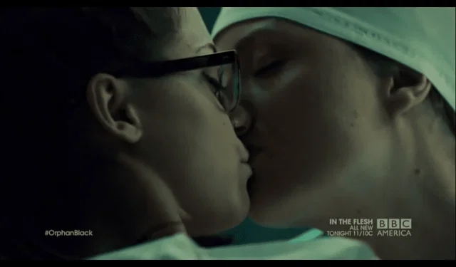 delphine y cosima, implantacion