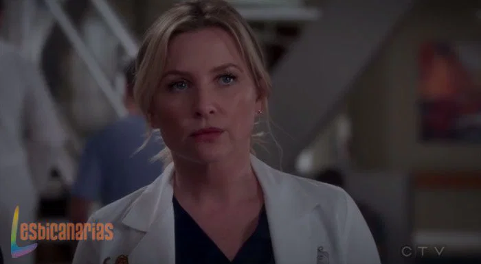 Arizona mirando