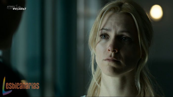 Maca-escuchando-a-Fabio