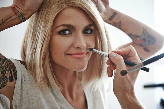 Ruby Rose pelo rubio