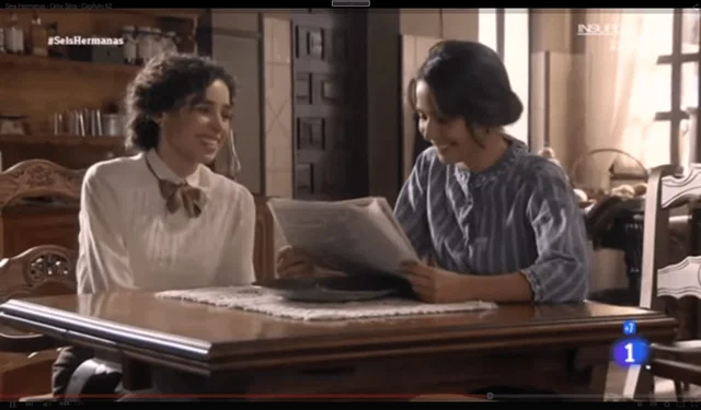 petra y celia sonrisas