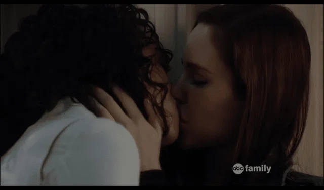 brenna y margo beso