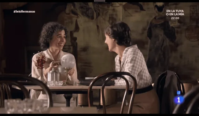 celia y aurora riendo