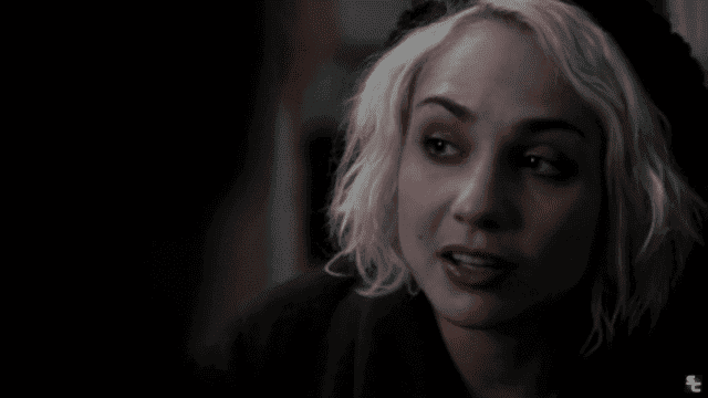 "Y me pide perdón ahora la muy bruja"