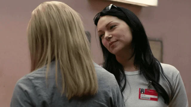 Alex Vause y sus miraditas sexys...