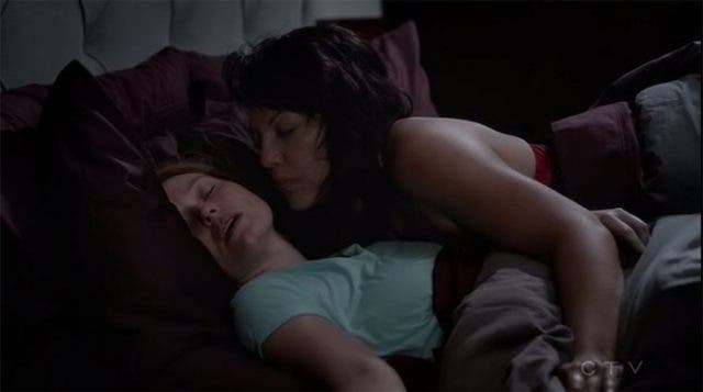callie y Penny en la cama