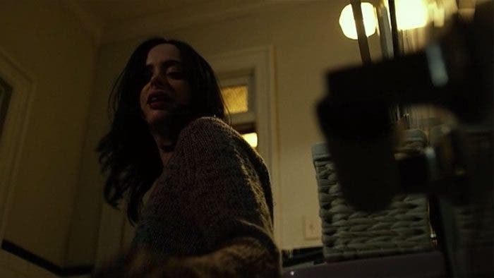 Jessica Jones se queda sin papel de baño