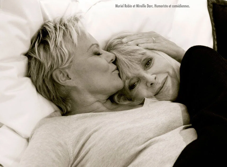Fotografía-pareja-lésbica-Muriell-Robin-y-Mirellle-Darc