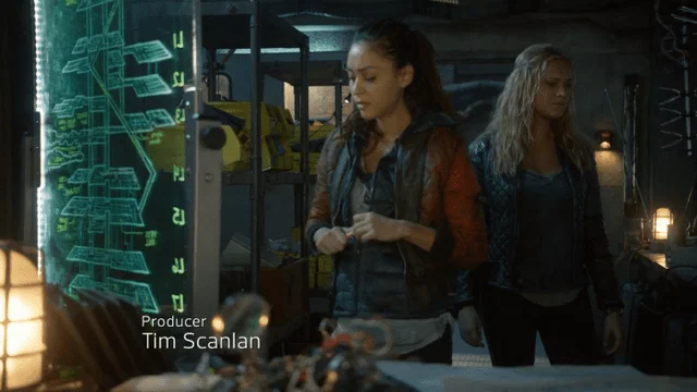 "Lexa nos está distanciando, Clarke"