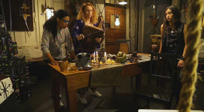 Carmilla ve hacer magia
