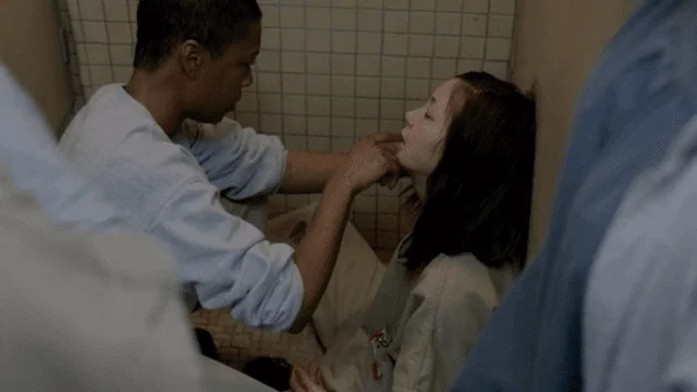 Poussey preocupada por Soso me rompe el corazón