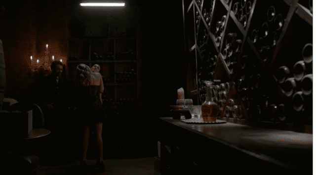 mary louise alimentandose