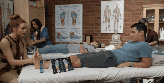 Nunca se ve que vayan a clase y cuando s&iacute; van a clase se dan masajes... WTF