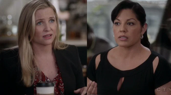 Callie-y-Arizona-debatiendo-en-la-comida