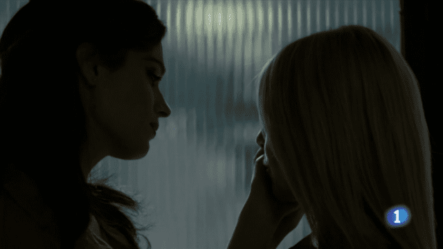 "Te como la mano. ¿Esto es sexy, no?"