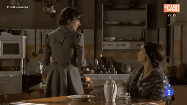 celia y aurora bromean