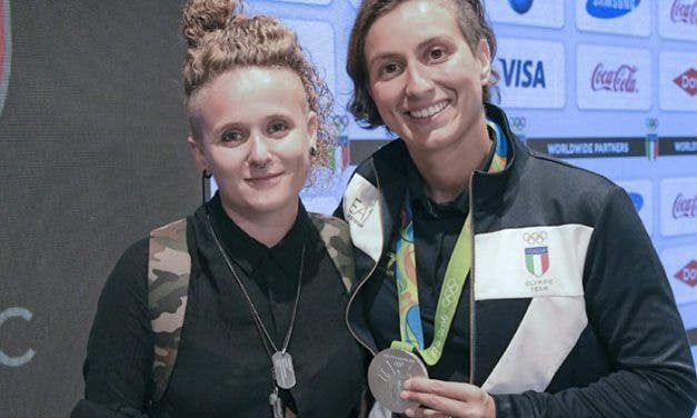 La nadadora italiana Rachele Bruni le ha dedicado su medalla a su novia