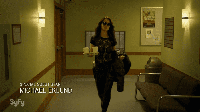 * Suenan sirenas de Kill Bill *