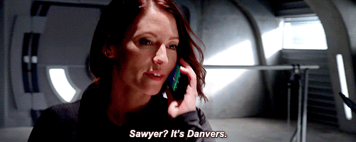 "¿Sawyer? Es Danvers" (Vía cwsupergirlgifs.tumblr.com)