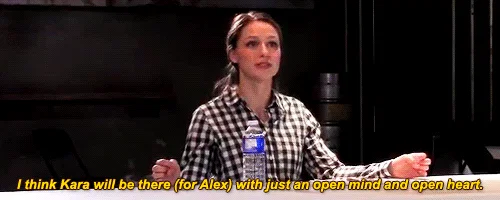 "Creo que Kara estará ahí (para Alex) con el coraz´´on y la mente abiertos" Melissa Benoist sobre Kara apoyando a Alex (Vía cwsupergirlgifs.tumblr.com)