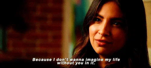 "Porque no quiero imaginarme mi vida sin que tú estés en ella" (Vía dailycwsupergirl.tumblr.com)