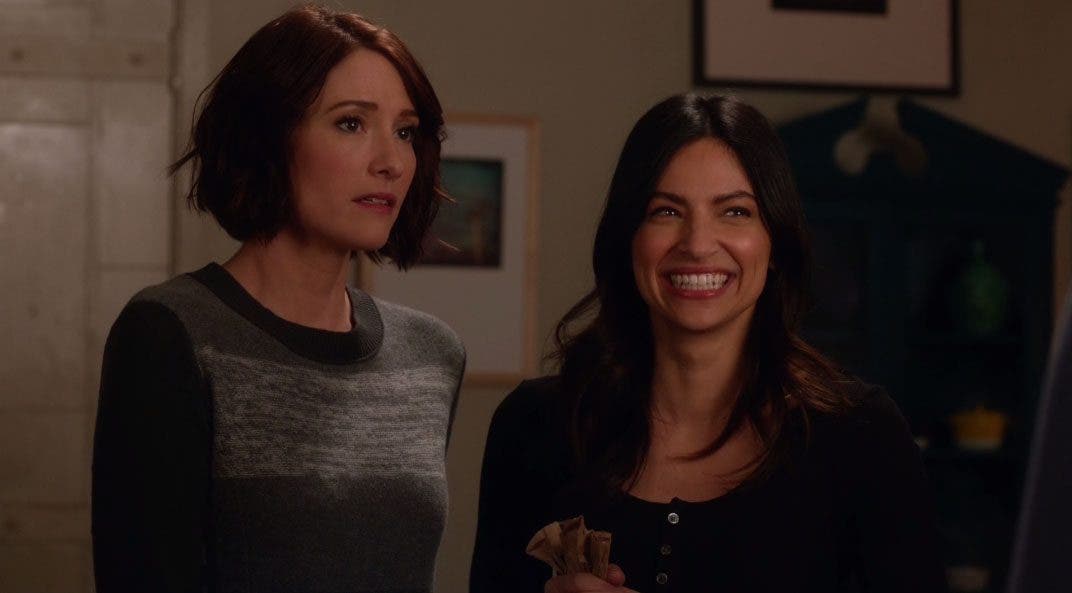 Supergirl resumen de episodio 2×14 – Homecoming