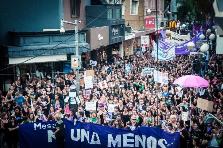Así vivimos las mujeres argentinas nuestra lucha por nuestro derecho a vivir