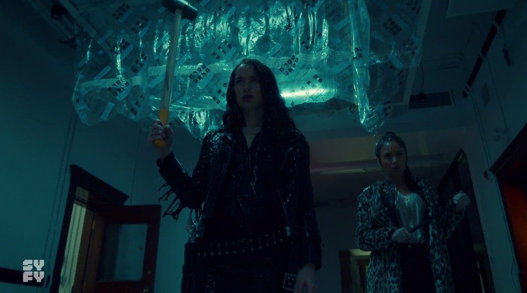 Wynonna y Waverly contra las arañas