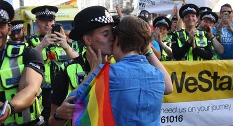 pedida de matrimonio l&eacute;sbica